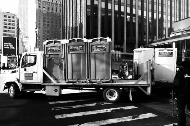 Best Affordable portable toilet rental  in Oceana, WV
